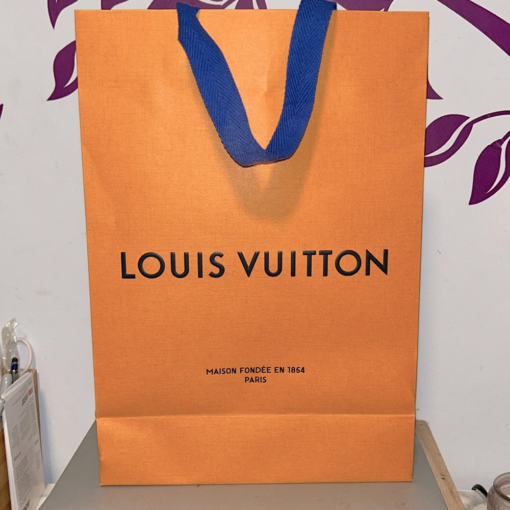 LOUIS VUITTON BAG